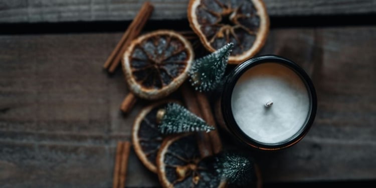 9. Atelier bougies parfumées ou oranges de Noël