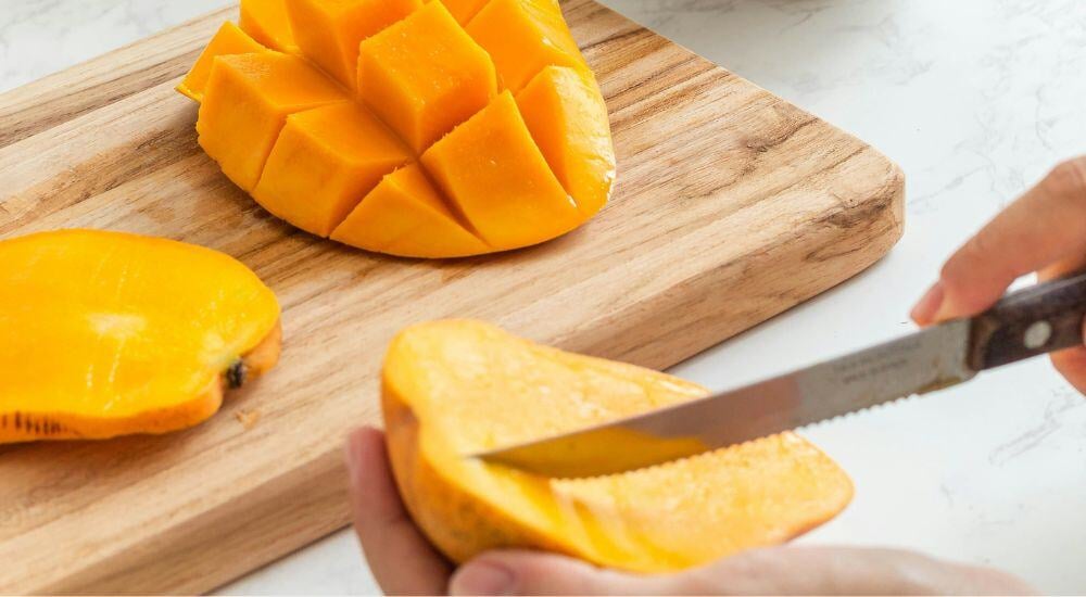 Découvrez ces 3 techniques simples pour bien découper une mangue