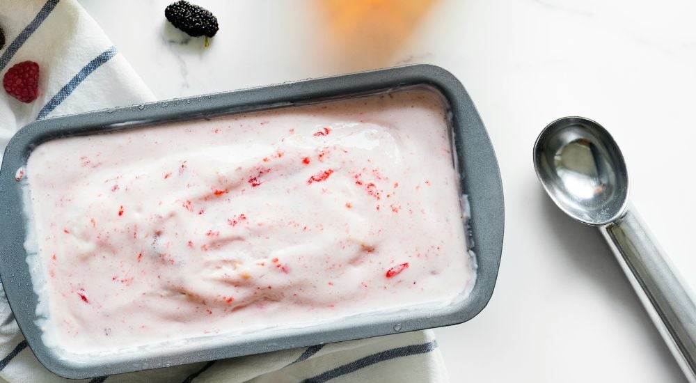 Glace maison onctueuse à la fraise