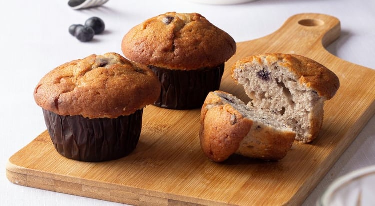 3. Muffins à la banane et myrtilles