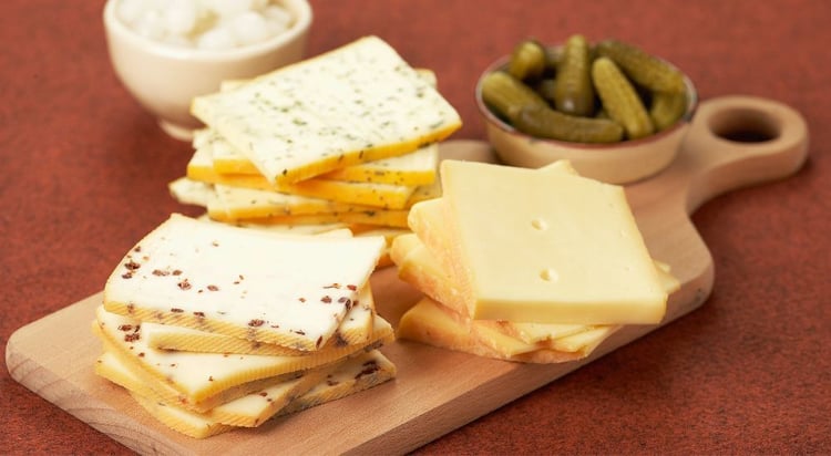 Découvrez la quantité de fromage à raclette idéale par personne