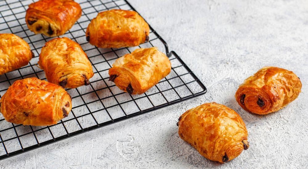 La recette du pain au chocolat maison expliquée pas à pas
