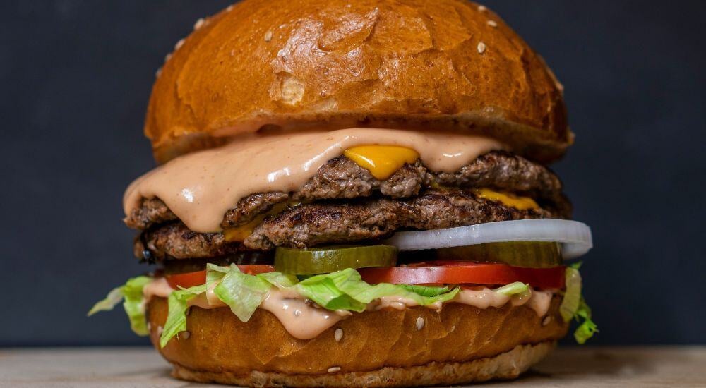 Quelle recette de sauce délicieuse allez-vous choisir pour votre burger ?