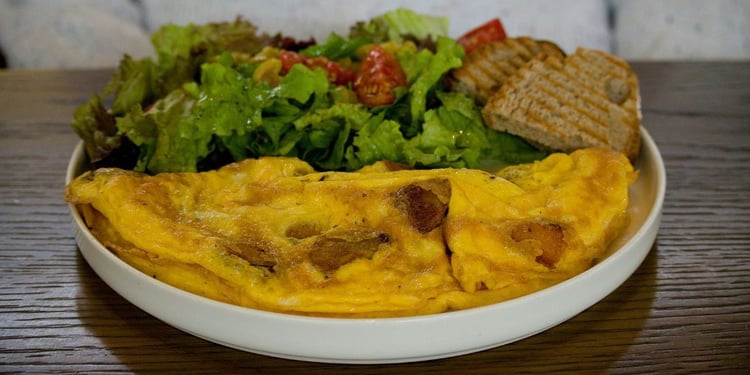 9. Omelette jambon-fromage